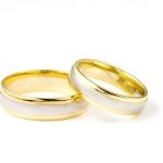 מה ההבדל בין כסף לזהב לבן? 🌟