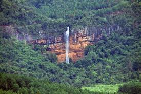File:Bridal Veil Falls Sabie.jpg - Wikimedia Commons
